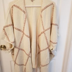 Short sleeve sweater wrap